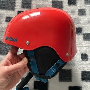 Decibel Kids' Protective Dial-Fit Ski/Snowboard Safety Helmet, Shockproof ABS